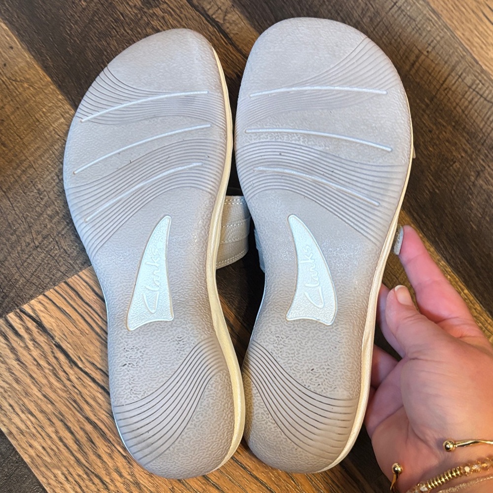 Clarks Women's Taupe Slide Sandals - Picture 3 of 5